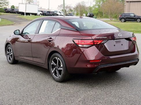 Used 2024 Nissan Sentra SV image 5