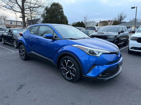 Used 2018 Toyota C-HR XLE image 13