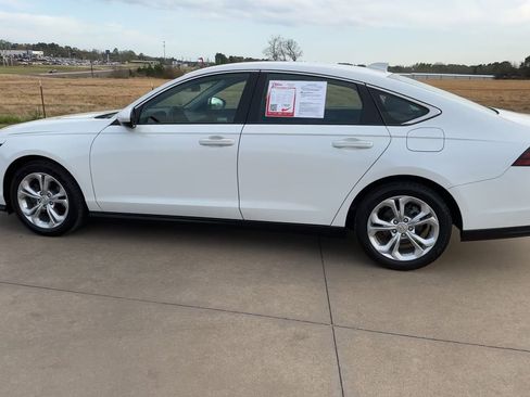 Used 2024 Honda Accord LX image 6