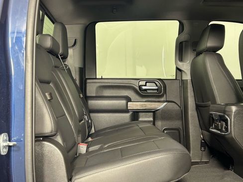 Used 2021 Chevrolet Silverado 2500 LTZ w/ LTZ Plus Package image 14