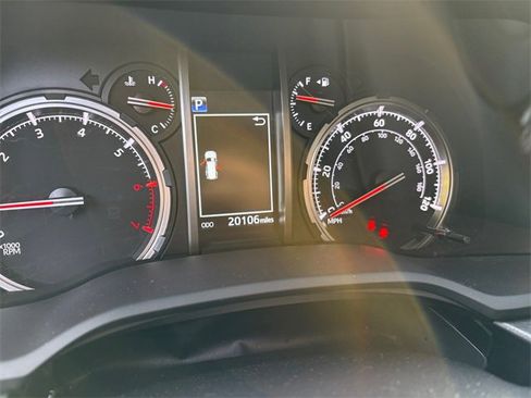 Used 2024 Toyota 4Runner TRD Off-Road Premium w/ Off Road Premium Plus Package image 13