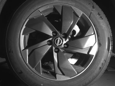 Used 2025 Nissan Rogue SV image 14