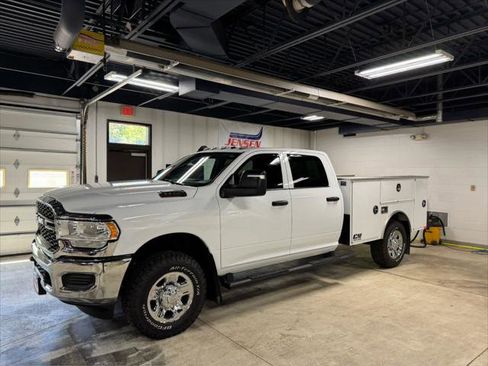 Certified 2023 RAM 3500 Tradesman image 1