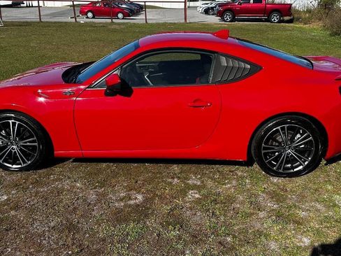 Used 2016 Scion FR-S image 9