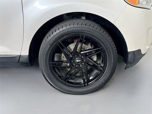 Used 2011 Ford Edge Limited w/ 301A Rapid Spec Order Code image 35