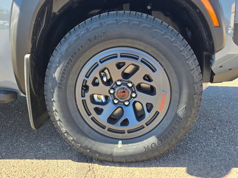 New 2026 Nissan Frontier PRO-4X w/ Pro-4x Convenience Package image 10