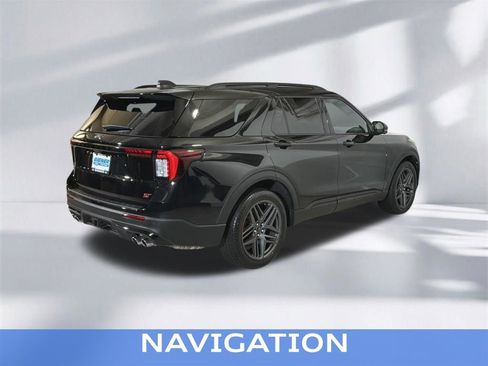 Certified 2025 Ford Explorer ST AWD/4WD image 8