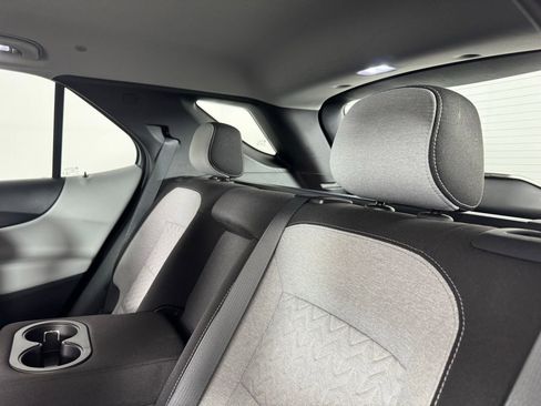 Used 2022 Chevrolet Equinox LS AWD/4WD image 24