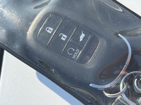 Used 2024 Honda Civic EX-L image 35