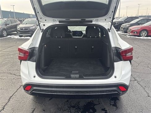 Used 2024 Chevrolet Trax RS w/ Driver Confidence Package image 23