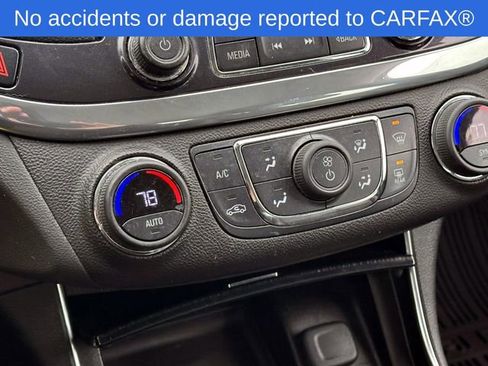 Used 2016 Chevrolet Impala LT w/ Convenience Package image 28