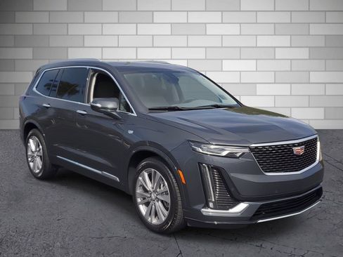 Certified 2023 Cadillac XT6 Premium Luxury image 7