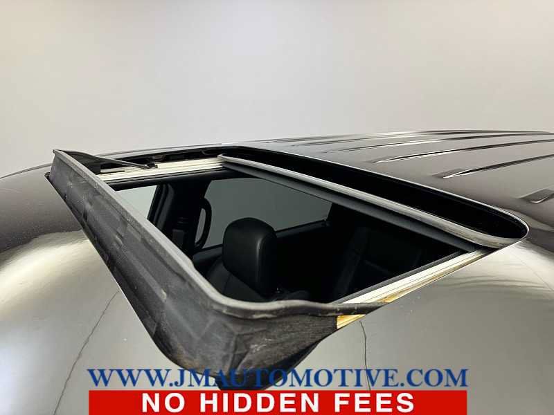 Used 2022 Dodge Durango R/T w/ Trailer Tow Group IV AWD/4WD image 12