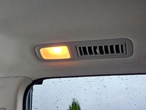 Used 2021 Subaru Ascent Premium w/ Convenience Package image 25