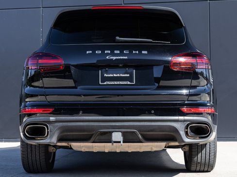 Certified 2018 Porsche Cayenne image 10