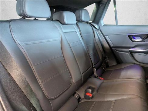 Used 2023 Mercedes-Benz GLC 300 image 18