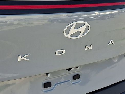 Used 2024 Hyundai Kona SEL AWD/4WD image 30