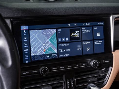 Used 2020 Porsche Macan image 22