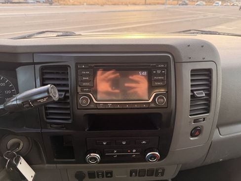 Used 2018 Nissan NV 2500 SV image 19