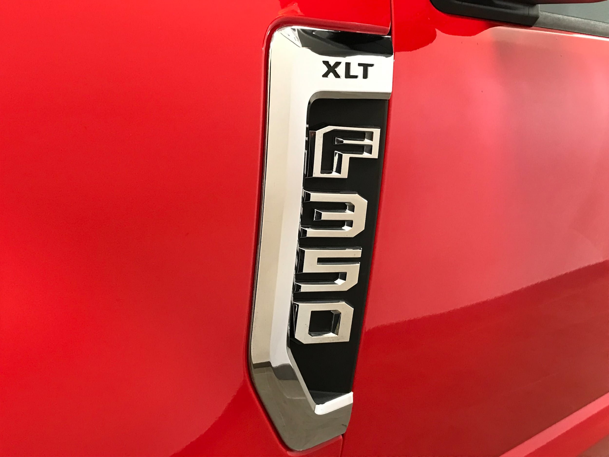 Certified 2020 Ford F350 XLT w/ XLT Premium Package AWD/4WD image 8