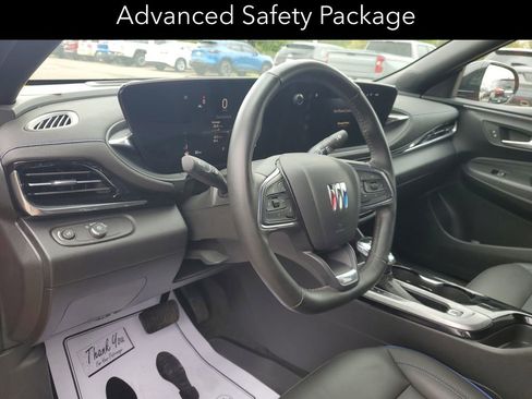Certified 2024 Buick Envista Sport Touring w/ Convenience II Package FWD image 7