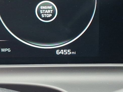 Certified 2025 Kia Seltos SX w/ SX Sunroof Package image 21