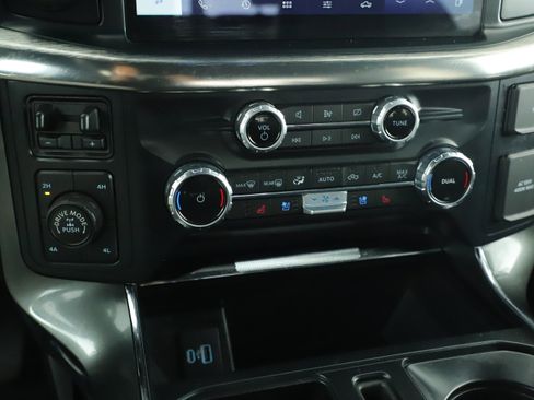 Used 2022 Ford F150 Lariat image 22