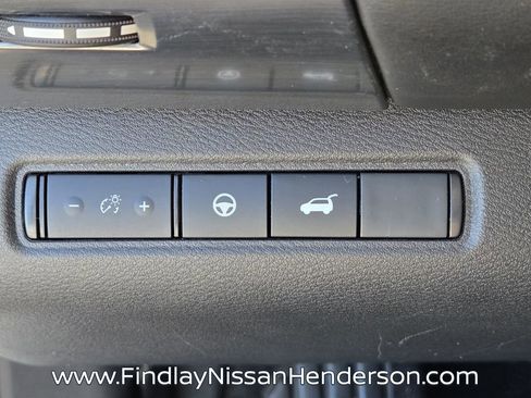 Used 2024 Nissan Pathfinder SL FWD image 24