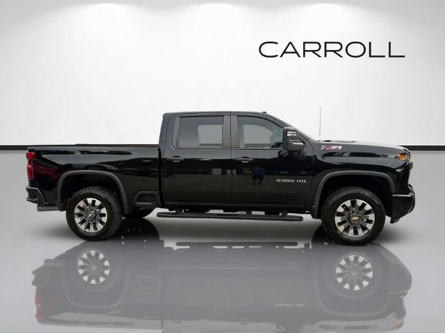 Used 2024 Chevrolet Silverado 2500 Custom w/ Custom Value Package AWD/4WD image 2