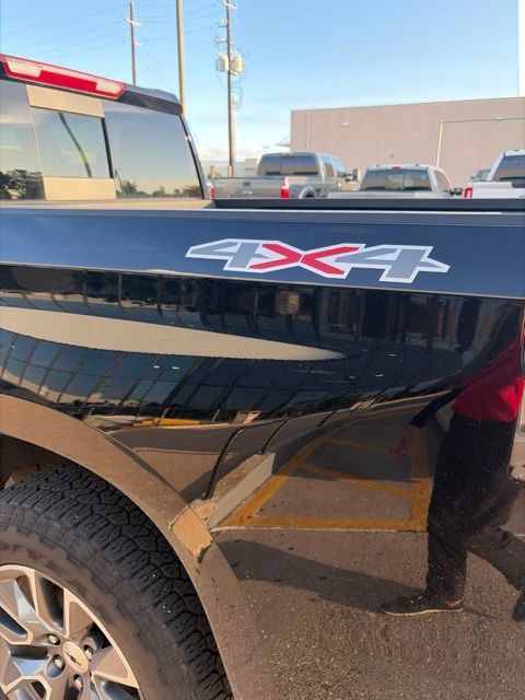 Used 2025 Chevrolet Silverado 1500 RST w/ Convenience Package II AWD/4WD image 19