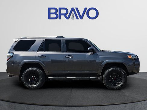 Used 2023 Toyota 4Runner SR5 Premium w/ Moonroof Package AWD/4WD image 5