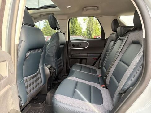 Used 2023 Ford Bronco Sport Outer Banks w/ Tech Package AWD/4WD image 13