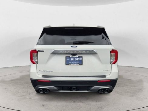 Used 2021 Ford Explorer Platinum w/ Equipment Group 601A AWD/4WD image 6