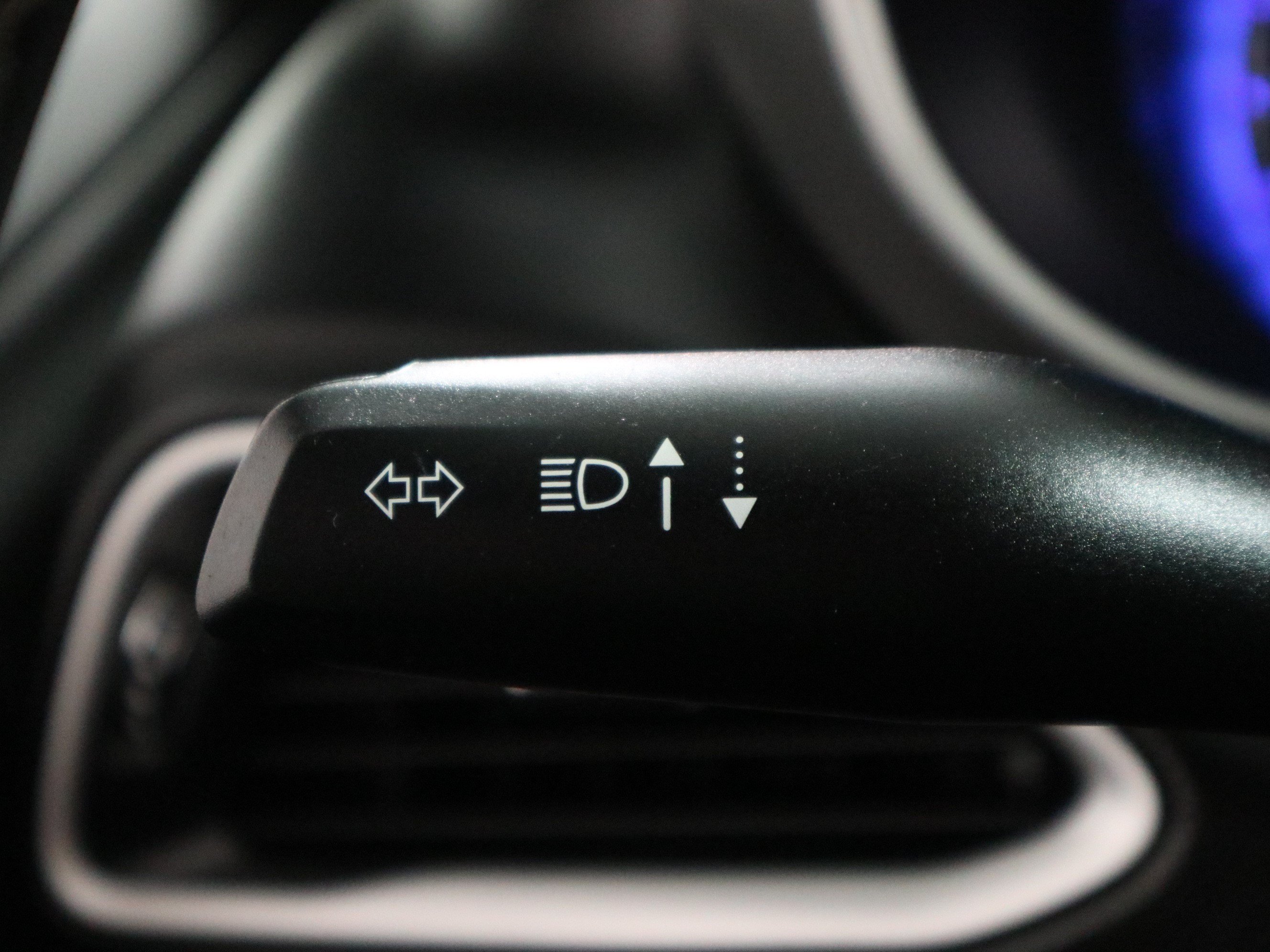 Used 2025 Chrysler Pacifica Select FWD image 31