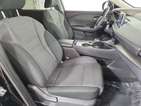 Used 2021 Nissan Rogue SV FWD image 27