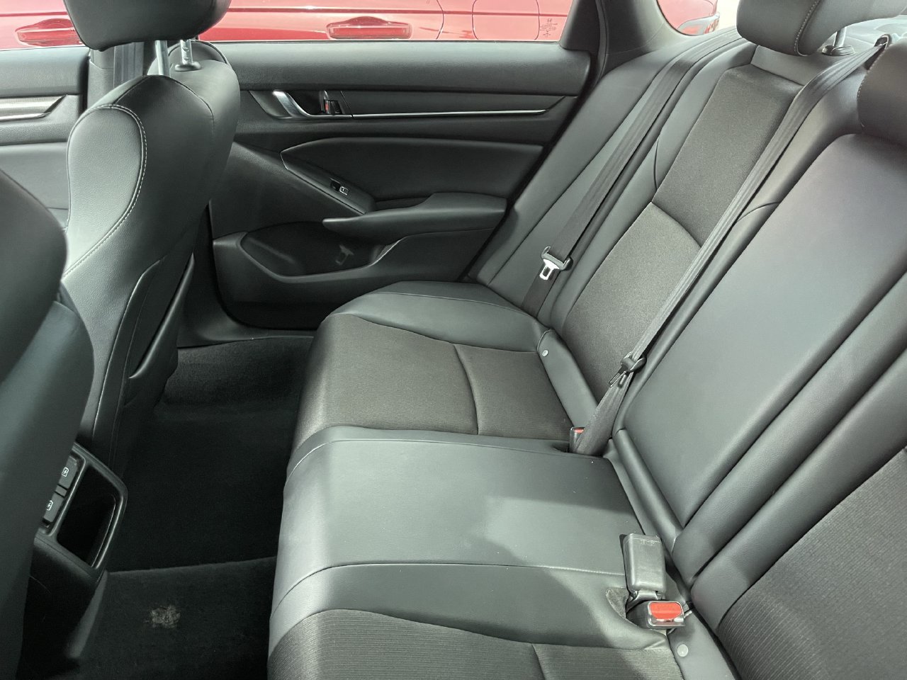 Used 2022 Honda Accord Sport image 9