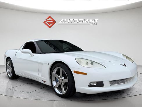 Used 2011 Chevrolet Corvette Coupe w/ 1LT RWD image 14