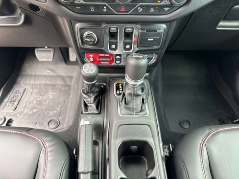 New 2026 Jeep Wrangler Rubicon AWD/4WD image 18