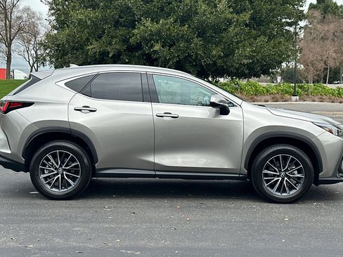 Used 2022 Lexus NX 350 AWD image 3