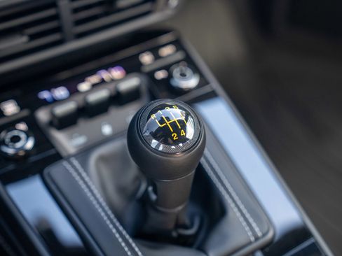 New 2026 Porsche 911 GT3 image 21