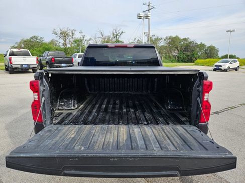 Used 2023 Chevrolet Silverado 1500 LT AWD/4WD image 8