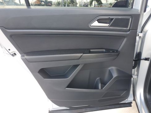 Used 2018 Volkswagen Atlas S image 27