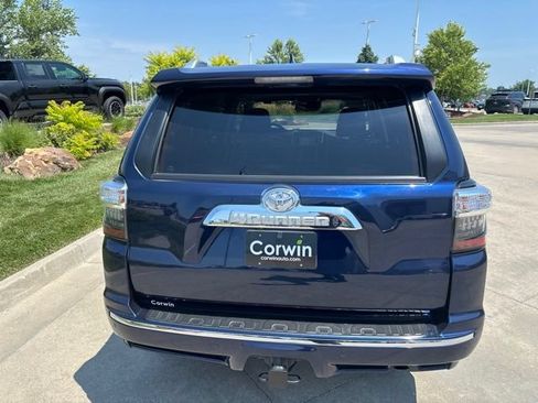 Used 2022 Toyota 4Runner Limited AWD/4WD image 5