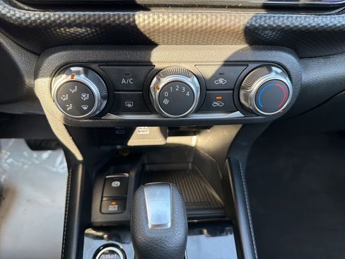 Used 2024 Nissan Kicks SV FWD image 21