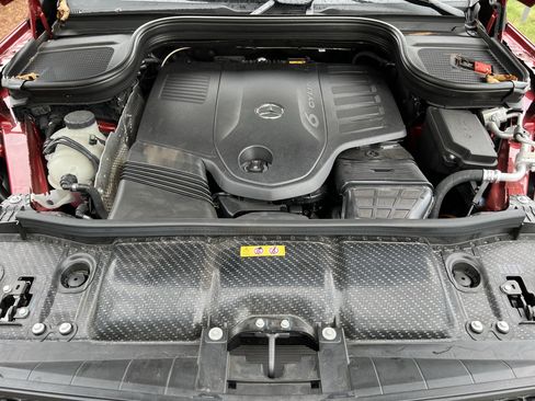 Used 2025 Mercedes-Benz GLE 450 450 4MATIC Coupe w/ Driver Assistance Package image 36