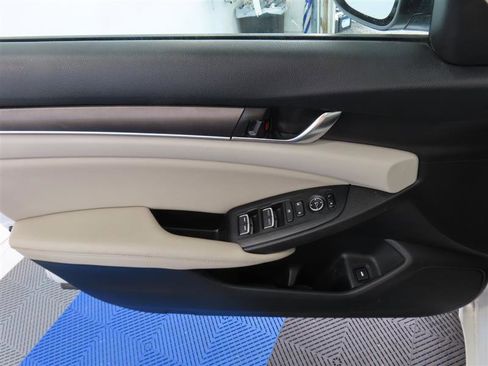 Used 2021 Honda Accord LX image 15