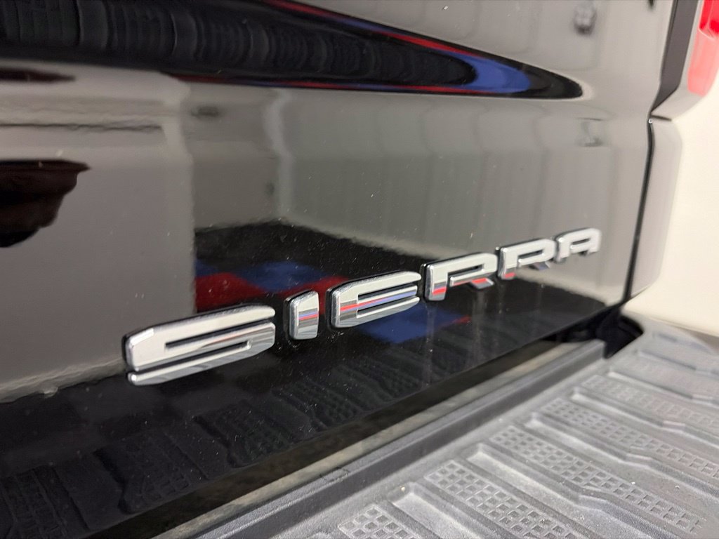 Used 2025 GMC Sierra 1500 Denali AWD/4WD image 11