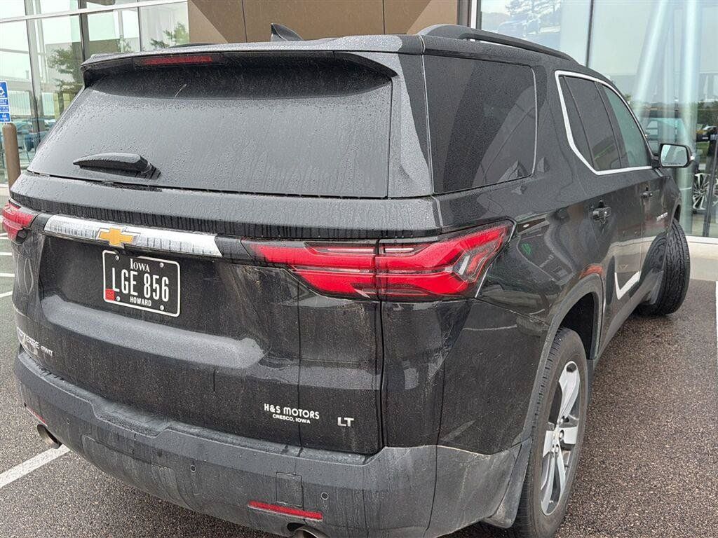 Used 2022 Chevrolet Traverse LT w/ LT Premium Package AWD/4WD image 9