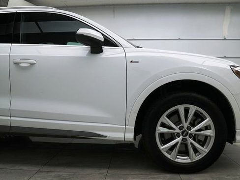 Used 2025 Audi Q3 2.0T Premium image 13