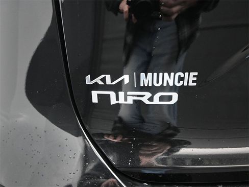 New 2026 Kia Niro LX image 10